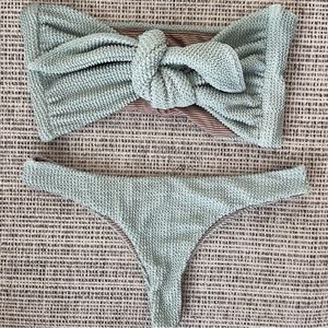 Acacia Fern Scrunch Set